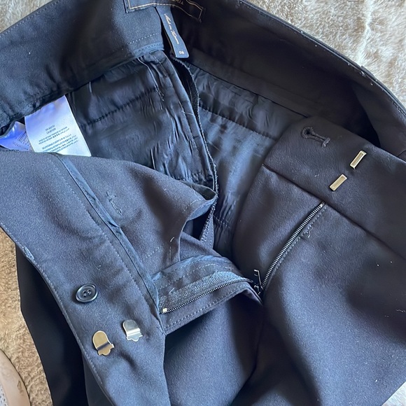 BCBG black slacks two pockets in front two pockets in the back size 8 - Picture 7 of 14